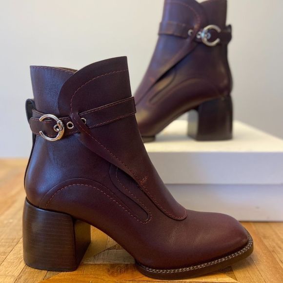 Chloé Gaile Burgundy Harness Leather Ankle Boots - Picture 2 of 16